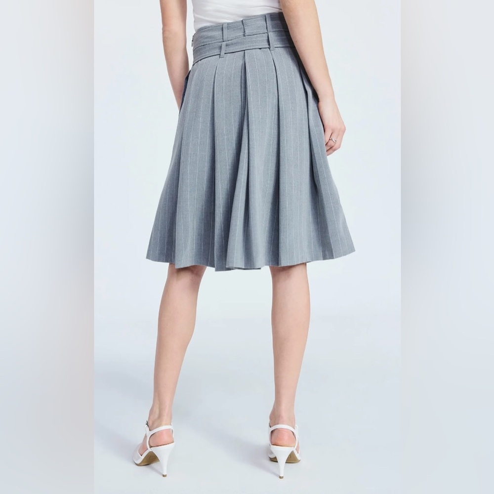 NWT Elegant Gray Pleated pinstripe midi Skirt w/ belt - Picture 2 of 10